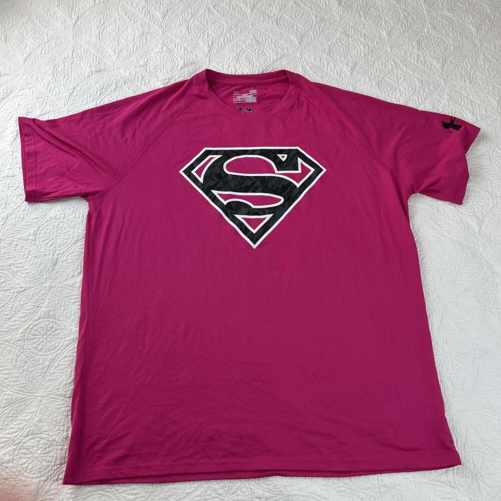 Under Armour  Superman Pink Heat Gear T-shirt Rare Men's size Large